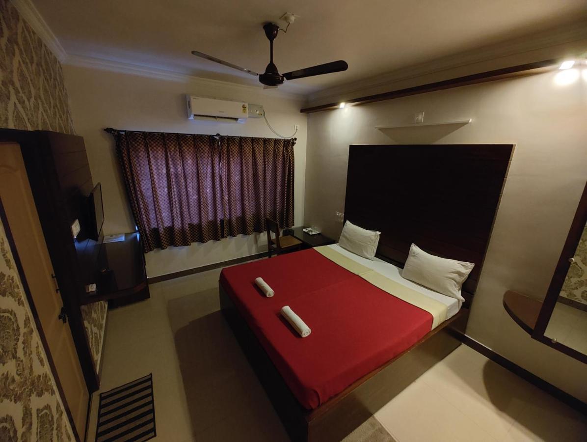 Vyavahar Lodge Udupi Kültér fotó